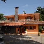 Отель Rural A Quinta Santo Antonio da Serra